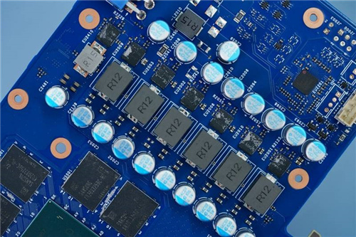 英特尔锐炫A750新旧驱动对比测试：全面提升游戏性能，XeSS帧率翻倍! 